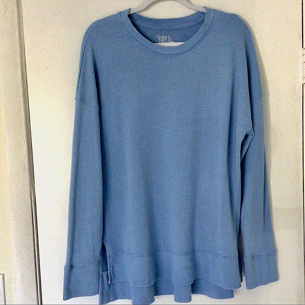 Blue Sweater - Picture 1 of 3